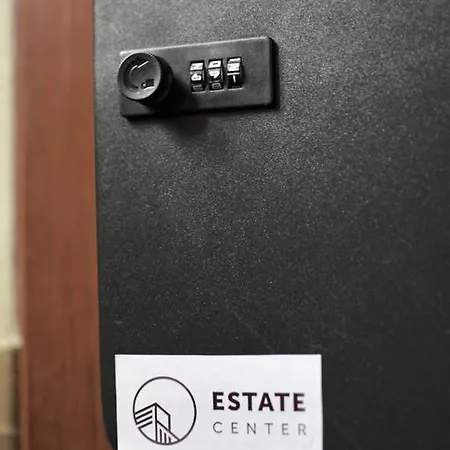 Stary Rynek Strzalowa Estate Center Apartamento *